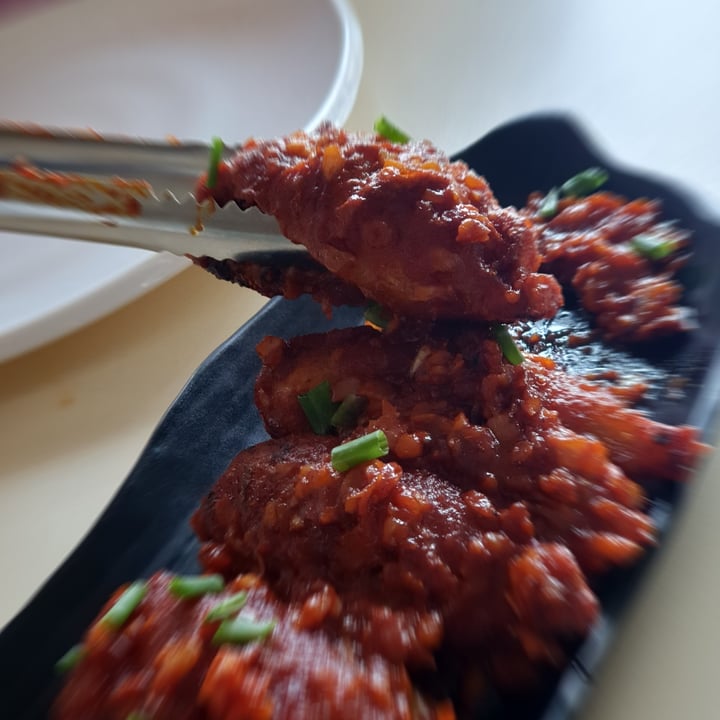 photo of Fifth Season Tangra Chinese Restaurant Pan Fried Vegetable Momos Chilli Garlic shared by @ravi-gopalan on  20 Feb 2022 - review