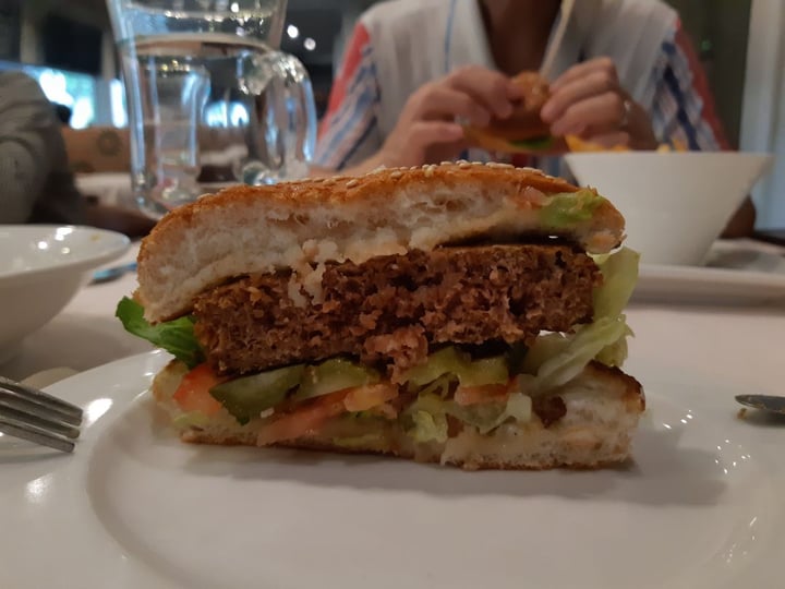 review photo of Original Sin Mediterranean Restaurant O.S Burger (Beyond Burger patty) shared by @beolinz on 18 Apr 2019 - review