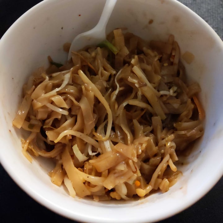 review photo of Sabai Sabai Kitchen and Bar Vegan Drunken Noodles shared by @anacvlcnt on 17 Sep 2021 - review