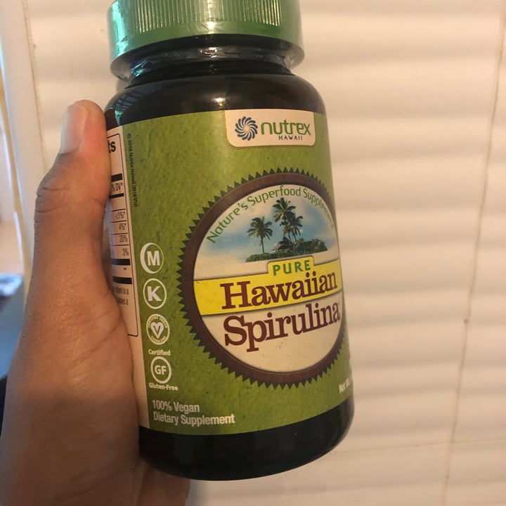 review photo of Nutrex Hawaii Hawaiian Spirulina® shared by @handsomeboy on 10 Jun 2020 - review