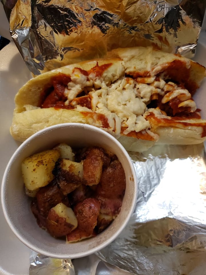 photo of Bodacious Pizza & Bakehouse Vegan Meatless Sub With Baked Red Potatoes shared by @rheba on  19 Sep 2019 - review