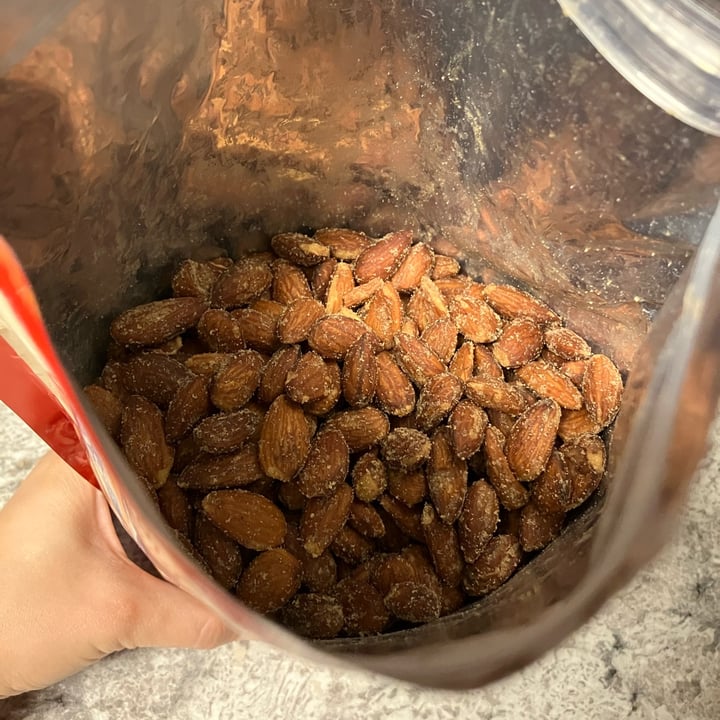 photo of Blue Diamond Almonds Smokehouse shared by @tamirizg on  08 Jun 2022 - review