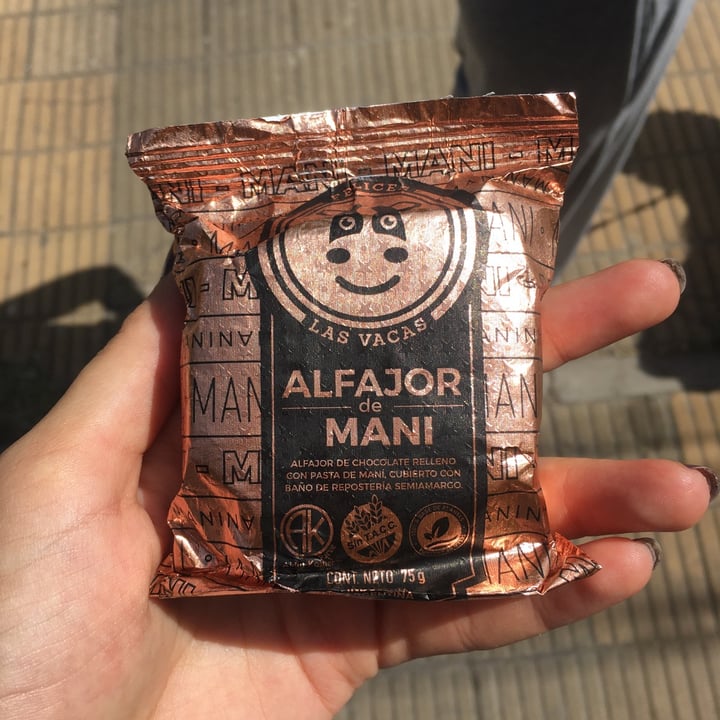 photo of Felices Las Vacas Alfajor Con Pasta De Maní shared by @aalmaborghi on  20 Feb 2022 - review