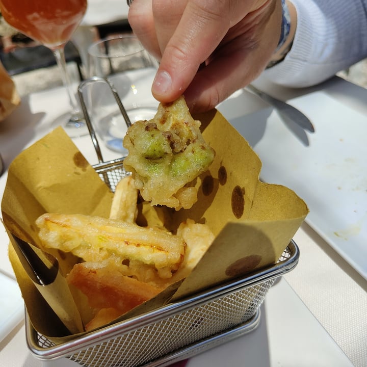 photo of Il Fiore di Zucca Fritti Misti shared by @desyross on  01 May 2022 - review