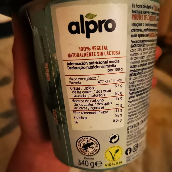 photo of Alpro Absolutely Coconut Stracciatella shared by @jessgrimaldi on  19 Jul 2022 - review