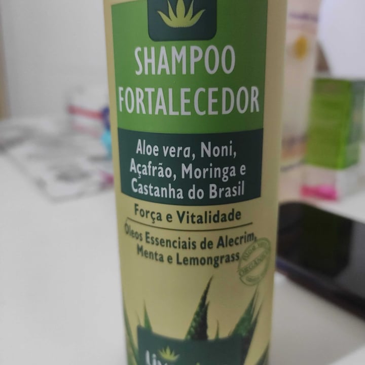photo of Livealoe Shampoo Fortalecedor shared by @celestemayumi on  18 Jul 2021 - review