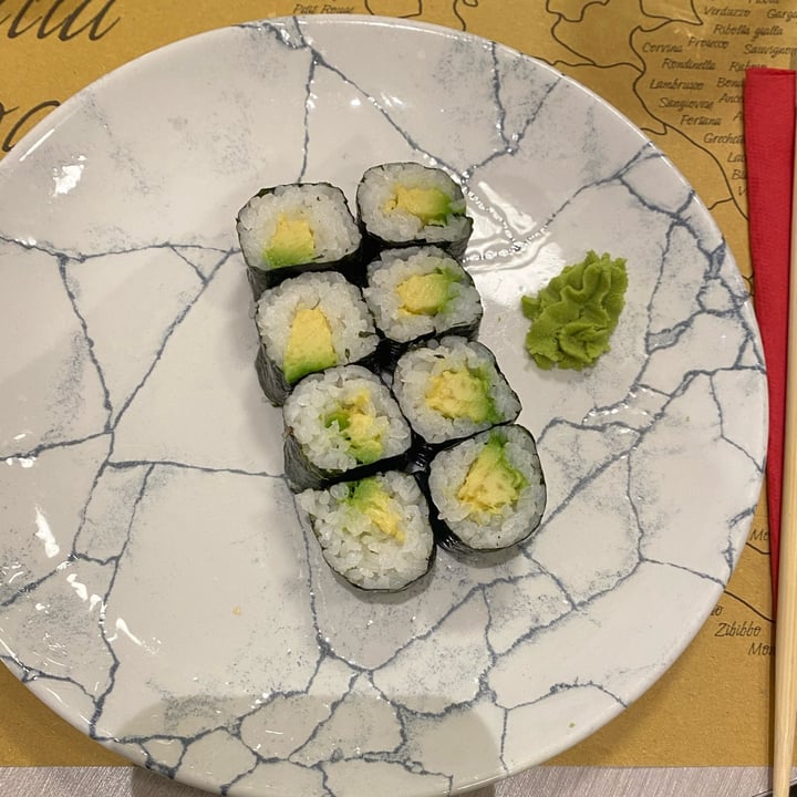 review photo of Ouya club sushi gourmet & pokè hosomaki avocado shared by @ambra304 on 07 Jan 2023 - review