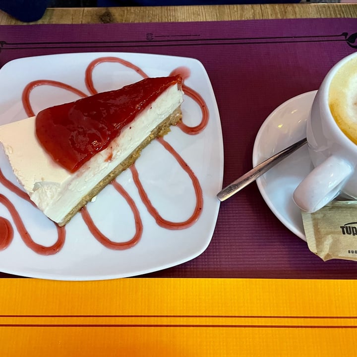 review photo of Freedom Cakes Cheesecake shared by @lurkelele on 23 Feb 2021 - review