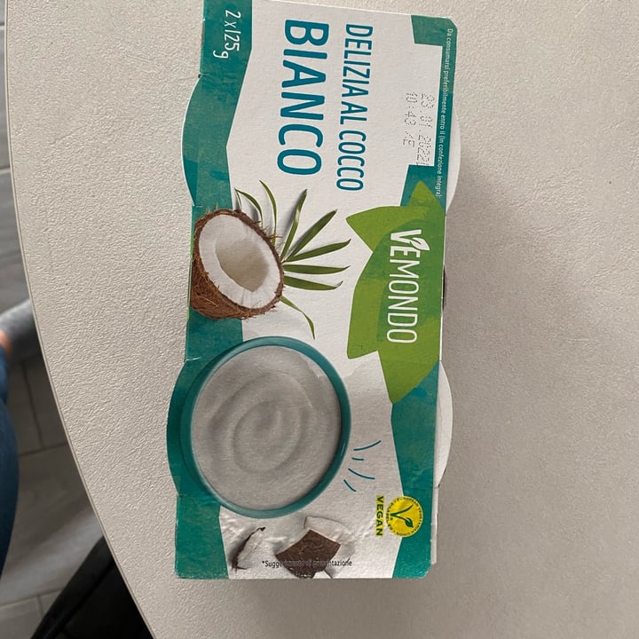 photo of Vemondo Delizia al cocco bianco shared by @lisa95 on  12 Jan 2022 - review