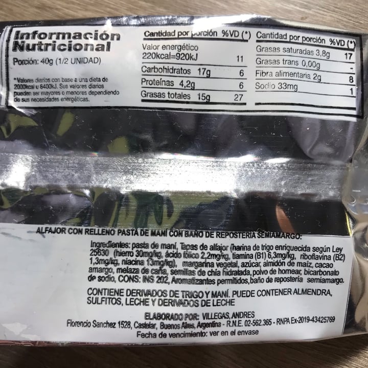 photo of Veggie Break Alfajor Vegano Relleno de Pasta de Mani shared by @donfrancoli on  08 Jul 2021 - review