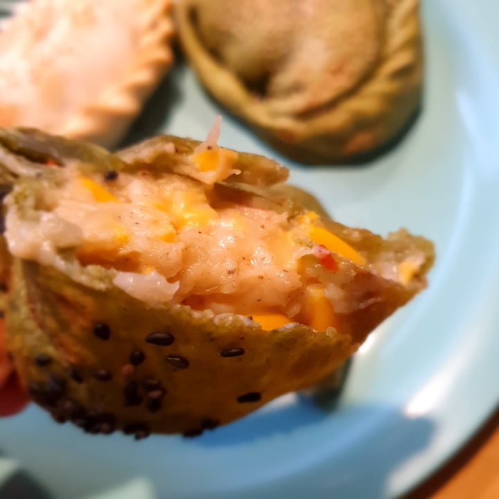 review photo of La Veganatta Empanada Humita shared by @naifdelsur on 16 May 2021 - review