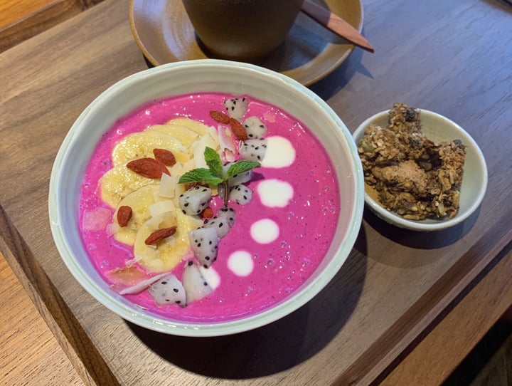 photo of Fivelements Habitats Purple Dragon Fruit Bowl shared by @vivtang on  23 Sep 2019 - review