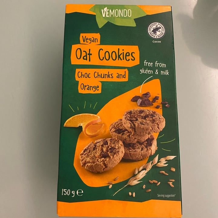 photo of Vemondo  Oat cookies - Choc Chunks and Orange shared by @vegiuly on  02 Oct 2022 - review