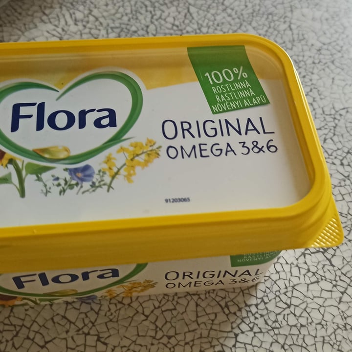 photo of Flora Flora light Omega 3 & 6 shared by @ireine on  25 Sep 2021 - review