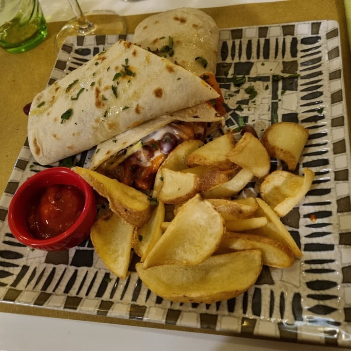 review photo of La Poligonia Besame mucho shared by @viola227 on 09 Jun 2022 - review
