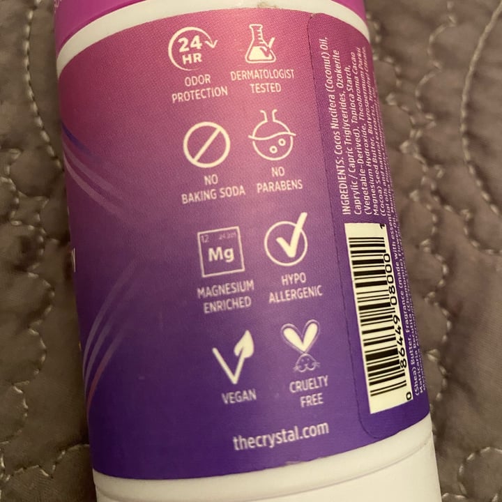 photo of CRYSTAL  Deodorant Crystal shared by @kikadr1717 on  26 Apr 2022 - review