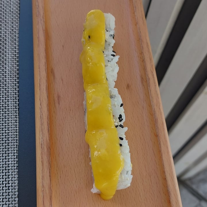 review photo of Raion Sushi&Cocktail Uramaki alla frutta shared by @nemeton on 31 Oct 2022 - review