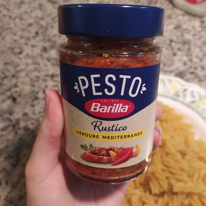 photo of Barilla Pesto Rustico Verdure Mediterranee shared by @emicrania on  10 Nov 2022 - review