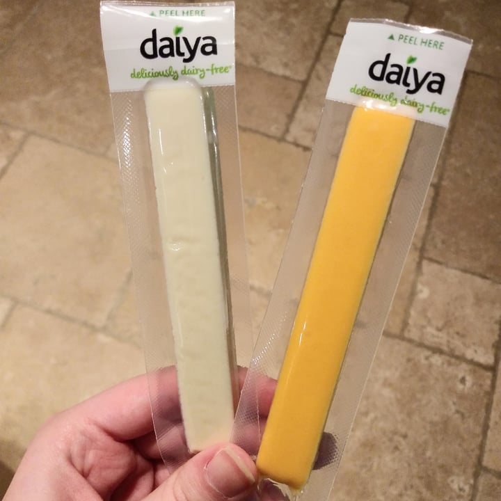photo of Daiya Mozzarella Style Deluxe Cheeze Sticks shared by @practicallyvegan on  13 Nov 2020 - review