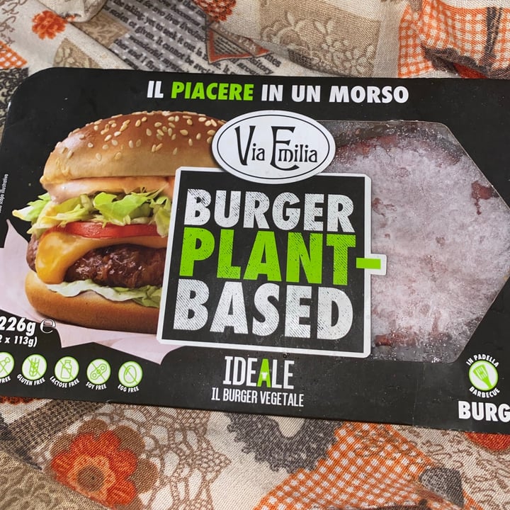 photo of Via emilia Burger plant based shared by @vikilopes on  06 Jul 2021 - review