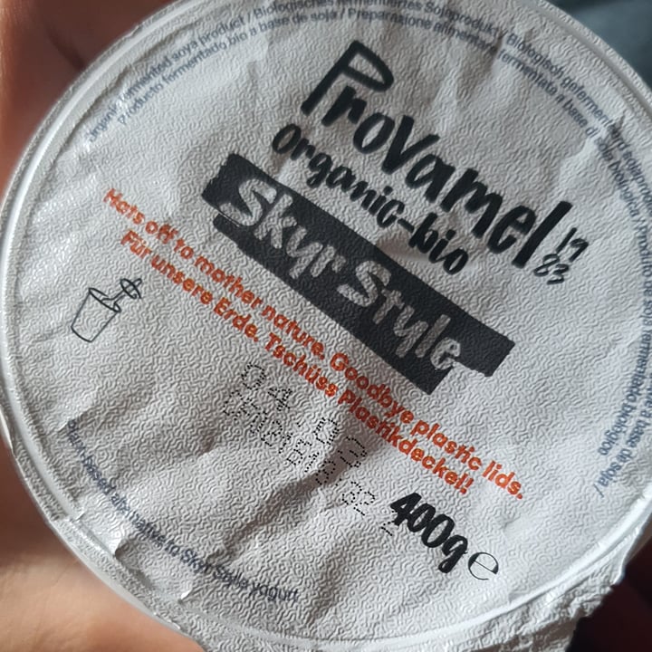 photo of Provamel Soya Yogurt Lemon Lime shared by @larayvegan on  26 Feb 2022 - review