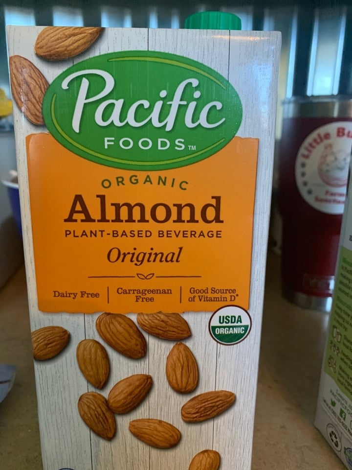 photo of Pacific Foods Organic Unsweetened Almond Original Mylk shared by @robrob on  22 Dec 2019 - review