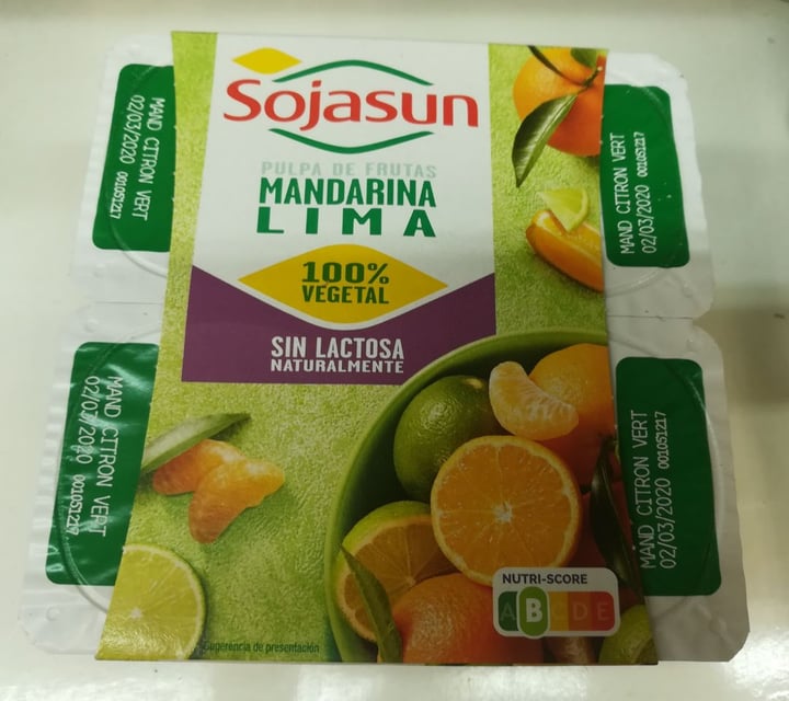 photo of Sojasun Yogur mandarina y lima shared by @yolivegan on  01 Mar 2020 - review