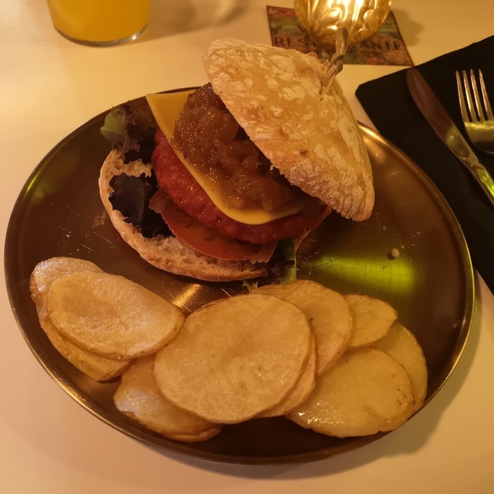 photo of Voodoo Hamburguesa vegana shared by @miguelangelgc82 on  15 Apr 2022 - review