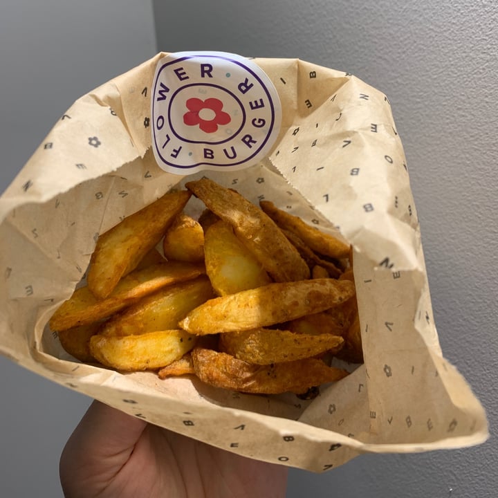photo of Flower Burger Patate Savory shared by @hazelone on  26 May 2022 - review