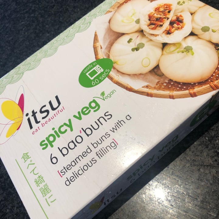 photo of itsu Spicy Veg 6 Bao Buns shared by @trdoesvegan on  20 Feb 2021 - review