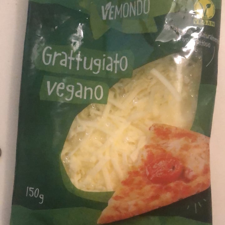 photo of Vemondo  Grattugiato Vegano shared by @giulietza on  11 Aug 2022 - review