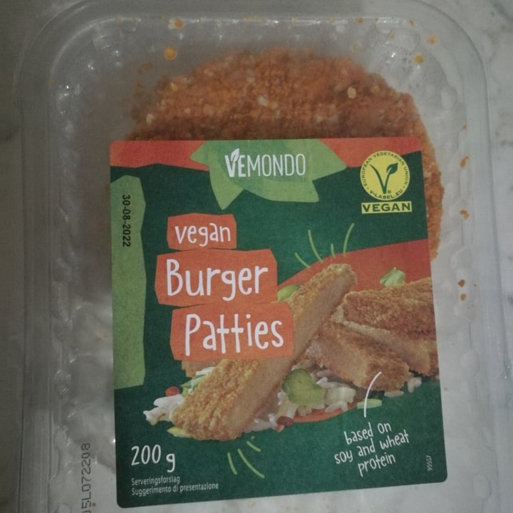 photo of Vemondo  Vegan Burger Patties shared by @veglife95 on  19 Aug 2022 - review