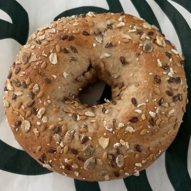 菜肴“Sprouted Grain Bagel”的照片