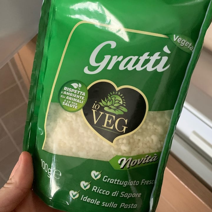 photo of ioVEG Formaggio grattugiato shared by @ericasimone on  13 Mar 2022 - review