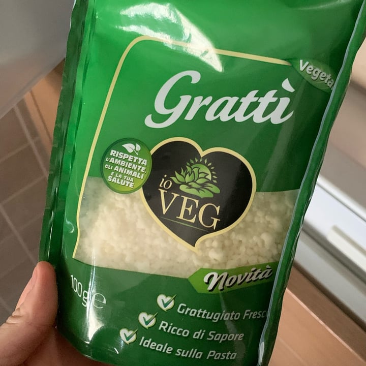 review photo of ioVEG Formaggio grattugiato shared by @ericasimone on 13 Mar 2022 - review