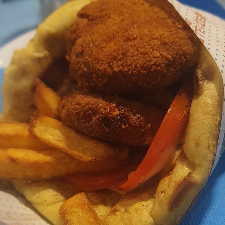 photo of Zante Restaurant & Take Away Greco Pita Con Polpettine Di Ceci shared by @estercalcagnospadaro on  11 Oct 2022 - review