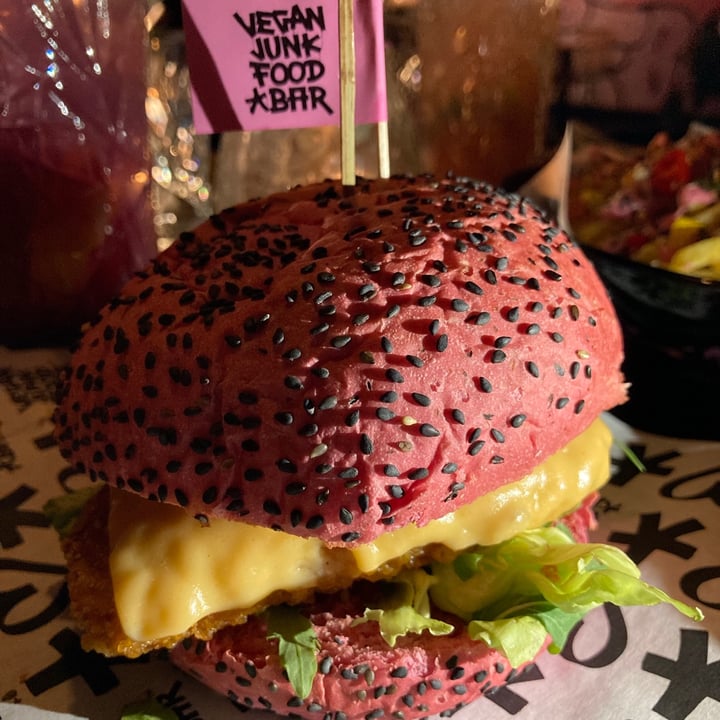 photo of Vegan Junk Food Bar Daddy Burger shared by @haleysdff on  15 Jul 2021 - review