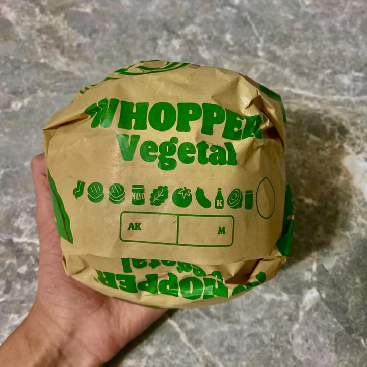 photo of Burger King Whopper Vegetal shared by @alexisedsoto on  03 Aug 2022 - review