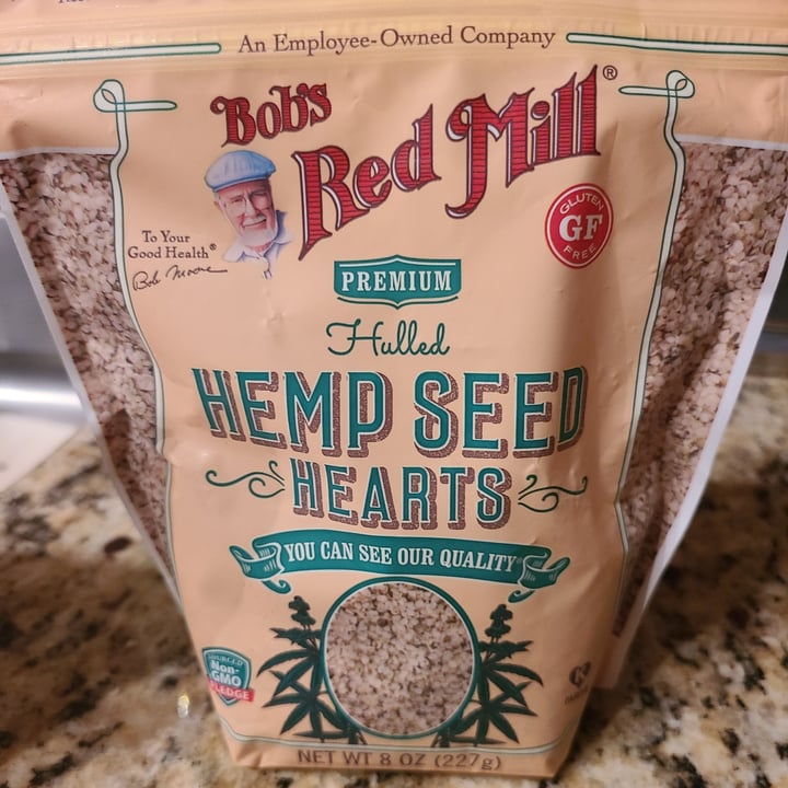 photo of Bob's Red Mill Hemp Seed Hearts shared by @michmtz09 on  14 Oct 2020 - review