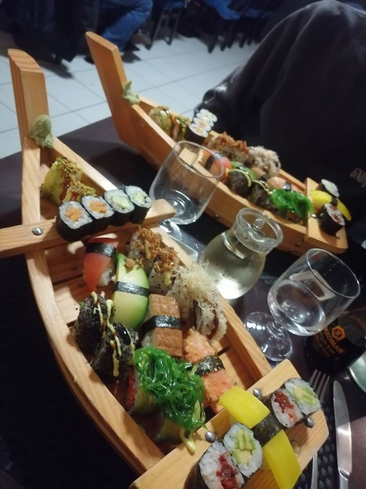 photo of Asia Fusion Sushi Barca mix per 1 persona Vegan shared by @55alex97 on  19 Feb 2020 - review
