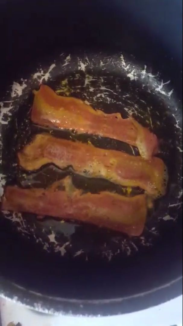photo of Plant Pioneers Smoky Vacon Rashers shared by @kerrymacgregor on  01 Apr 2020 - review