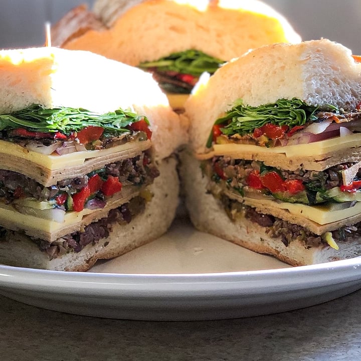 photo of Tofurky Plant Based Deli Slices Oven Roasted shared by @carlacookingvegan on  10 Nov 2020 - review