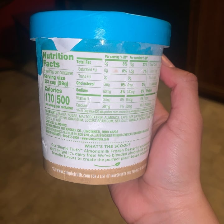 review photo of Simple Truth Ice cream Vanilla shared by @ceciitud0n on 08 Nov 2022 - review
