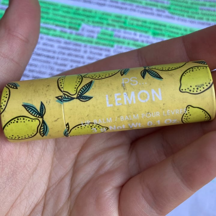 photo of Primark Beauty Lip balm shared by @psicopompo on  18 Oct 2021 - review