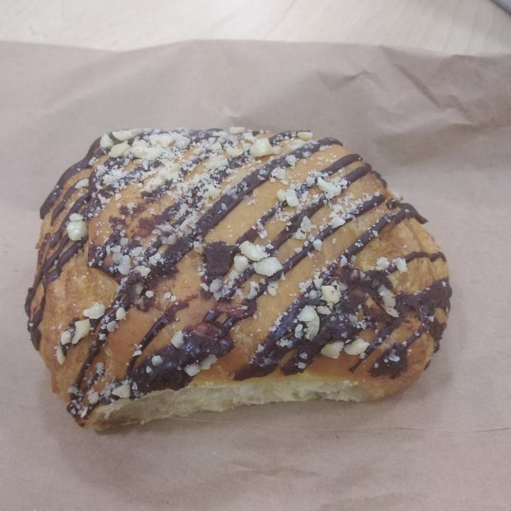 photo of Dolce Bakery Pain au Chocolat shared by @laurenbettyd on  30 Mar 2022 - review