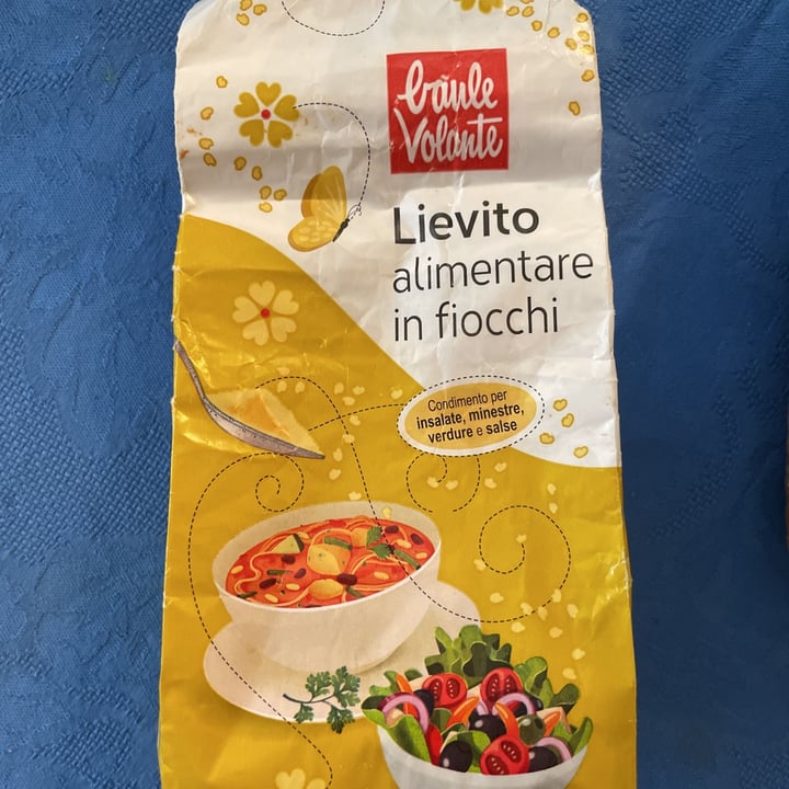 photo of Baule volante Lievito Alimentare shared by @vegnarok on  07 Apr 2021 - review