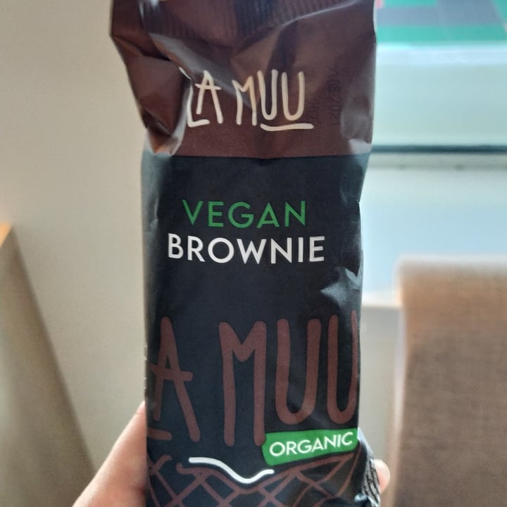 photo of La Muu vegan brownie shared by @domedipo on  14 May 2022 - review