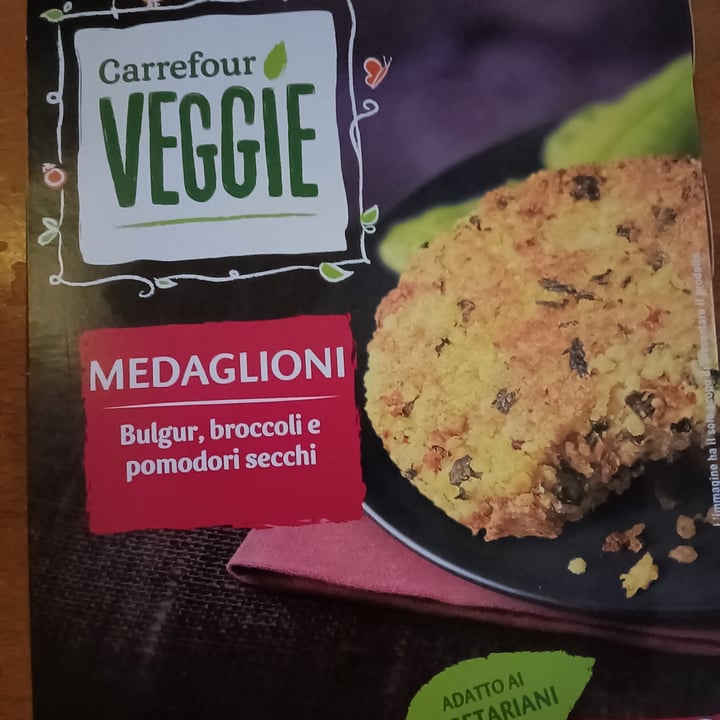 photo of Carrefour Veggie Medaglioni Bulgur Broccoli Pomodori secchi shared by @sabrinap1980 on  26 Sep 2022 - review