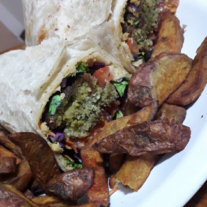 photo of SHIPIBO Bistro Amazonico Burrito de falafels shared by @ecosofia on  07 Mar 2021 - review