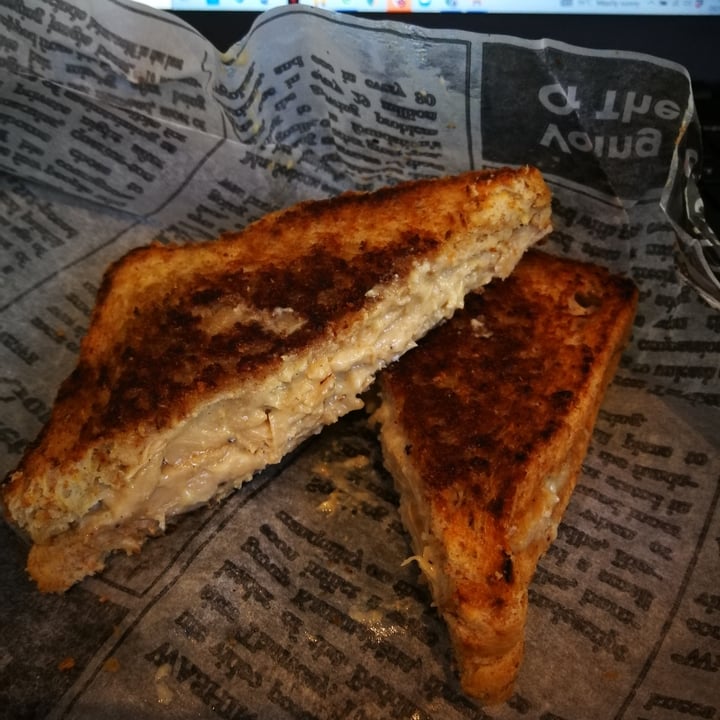 review photo of Vegan Streetfood Deli - Obs Chickless Mayo Toastie shared by @nolaj on 16 Sep 2021 - review